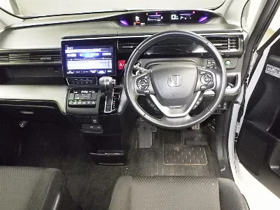 Honda STEPWGN SPADA