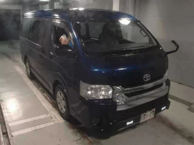 TOYOTA HIACE WAGON