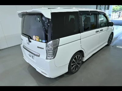 Honda STEPWGN SPADA