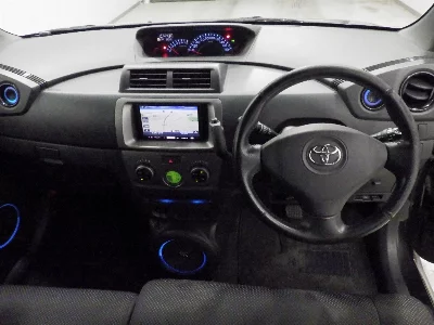 TOYOTA BB
