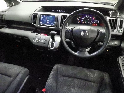 HONDA STEPWGN SPADA