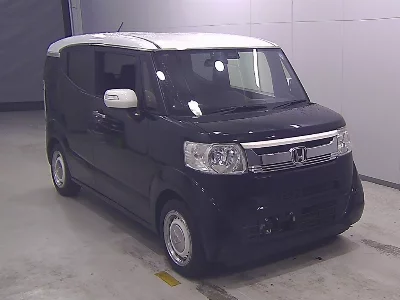 HONDA N-BOX SLASH