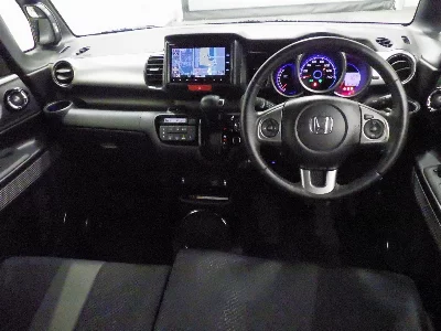 HONDA N-BOX SLASH