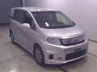 HONDA FREED SPIKE
