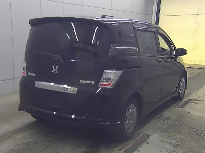 HONDA FREED SPIKE