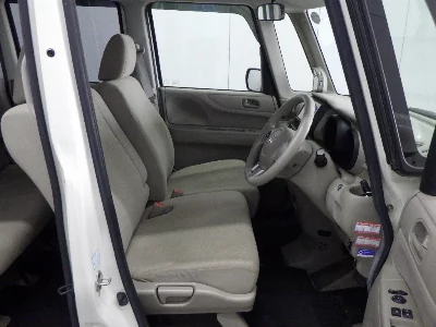 HONDA N BOX +