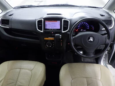 MITSUBISHI DELICA D:2