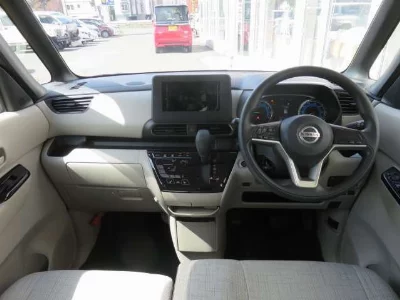NISSAN ROOX