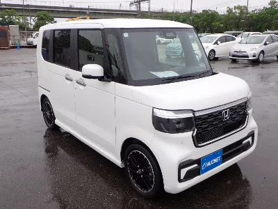 HONDA N BOX CUSTOM