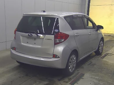 SUBARU TREZIA