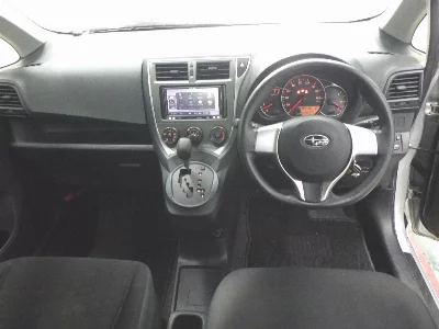SUBARU TREZIA