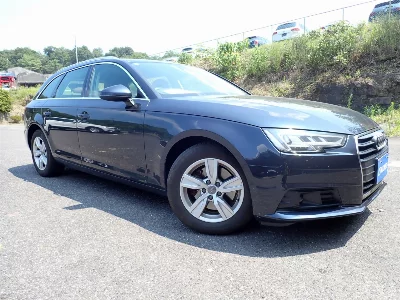 AUDI A4 AVANTE
