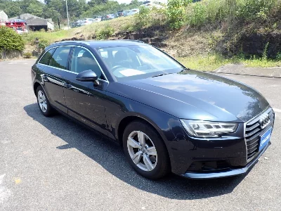 AUDI A4 AVANTE
