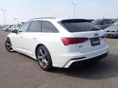 AUDI A6 AVANTE