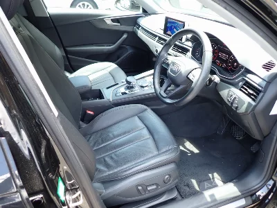 AUDI A4 AVANTE