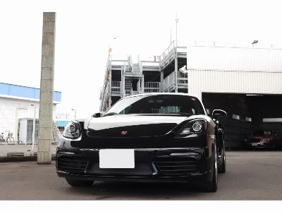 PORSCHE 718 CAYMAN