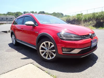 VOLKSWAGEN GOLF ALLTRACK