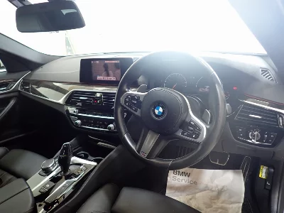 BMW 5 SERIES