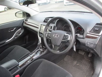 TOYOTA PREMIO