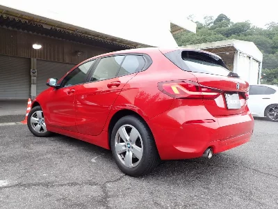 BMW 1 SERIES