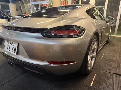 PORSCHE 718 CAYMAN