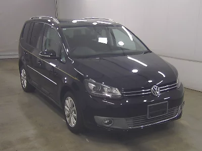 VOLKSWAGEN GOLF TOURAN