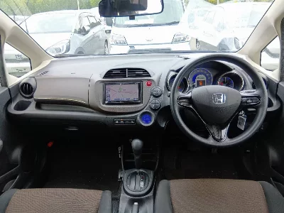 HONDA FIT SHUTTLE HYBRID