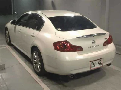 NISSAN SKYLINE