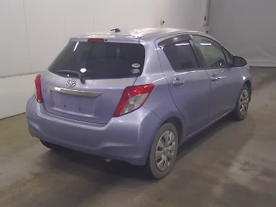 TOYOTA VITZ