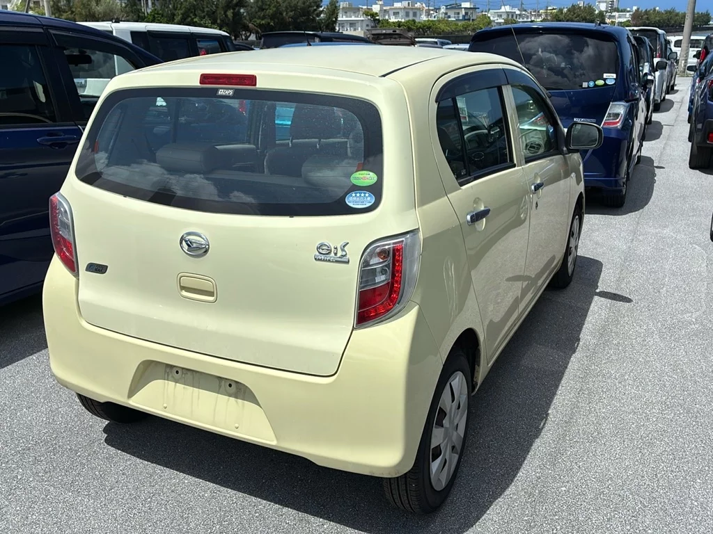 Daihatsu Mira e:S  с аукциона в Японии