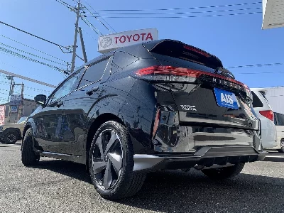 NISSAN AURA