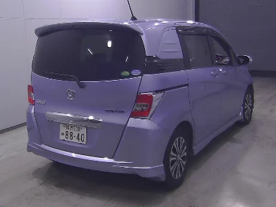HONDA FREED SPIKE