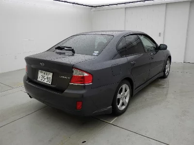 SUBARU LEGACY B4