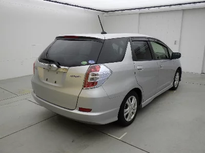 HONDA FIT SHUTTLE