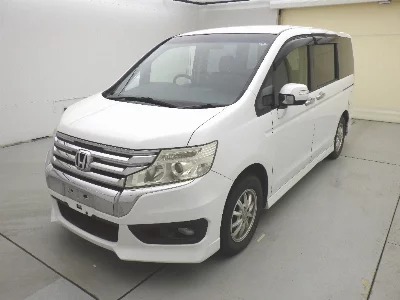 Honda STEPWGN SPADA