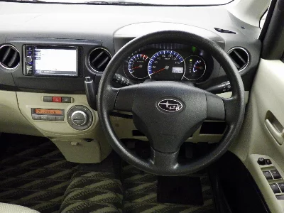 SUBARU LUCRA