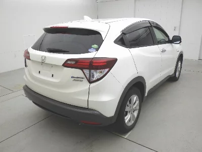 SUBARU LUCRA