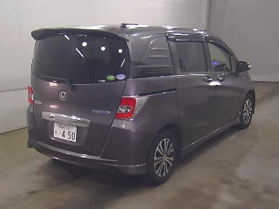 HONDA FREED SPIKE