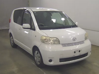 TOYOTA PORTE