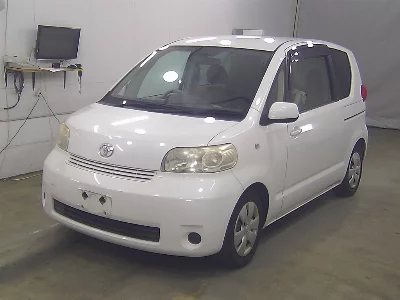 TOYOTA PORTE