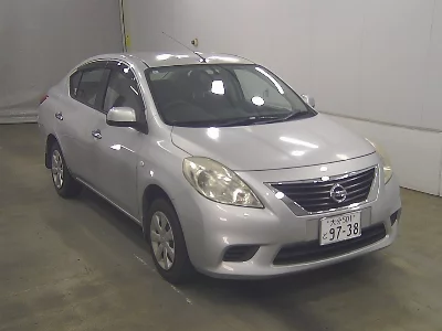 NISSAN TIIDA LATIO