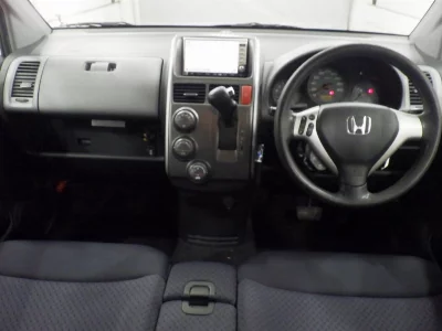HONDA MOBILIO SPIKE