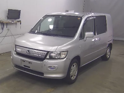 HONDA MOBILIO SPIKE