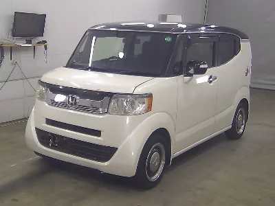 HONDA N-BOX SLASH