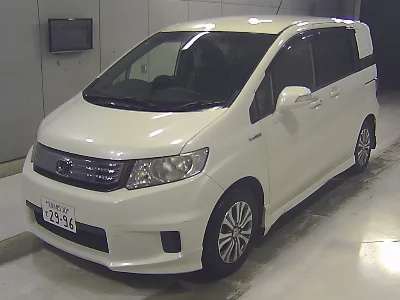 HONDA FREED SPIKE