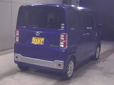 DAIHATSU WAKE