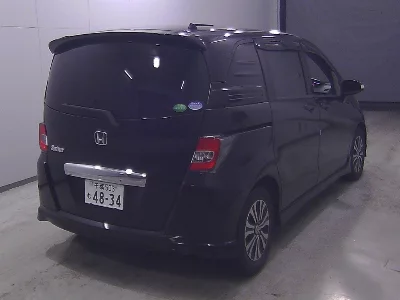HONDA FREED SPIKE