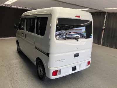 MITSUBISHI MINICAB