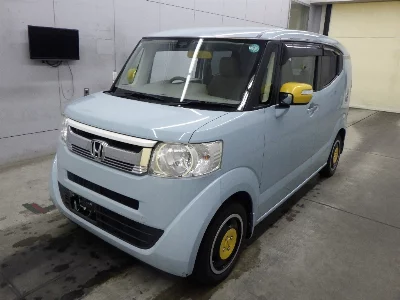 HONDA N-BOX SLASH