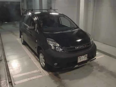 TOYOTA ISIS
